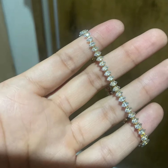 Tennis Luxury Zirconia Gold Bracelet - Picture 8 of 14